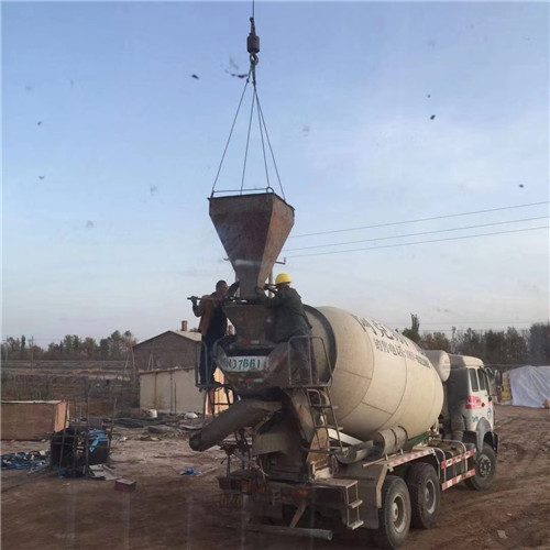 肇东市“精准瞄准”—— 吊车的 “定位导航” 技术